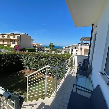 Apartmán Holidayhomemanetta Two A Un Passo Dal Mare!