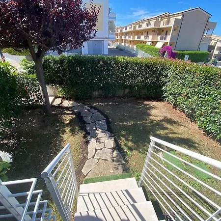 Holidayhomemanetta Two A Un Passo Dal Mare! * Pineto