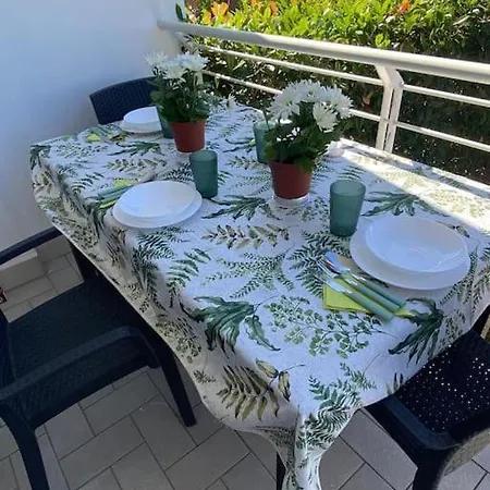 Holidayhomemanetta Two A Un Passo Dal Mare!